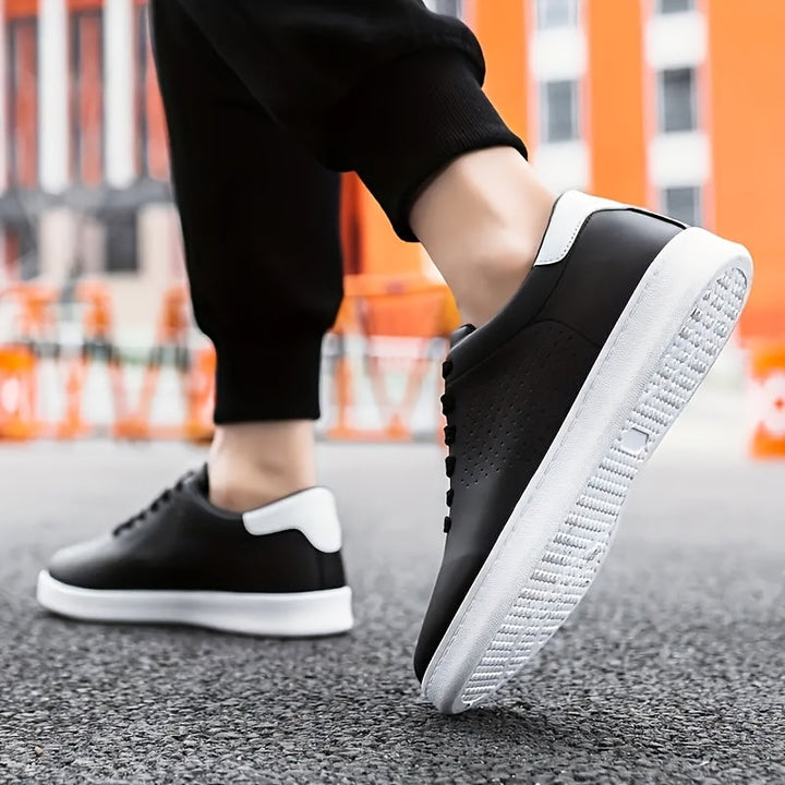 Oliver | Clean Low-Top Sneakers